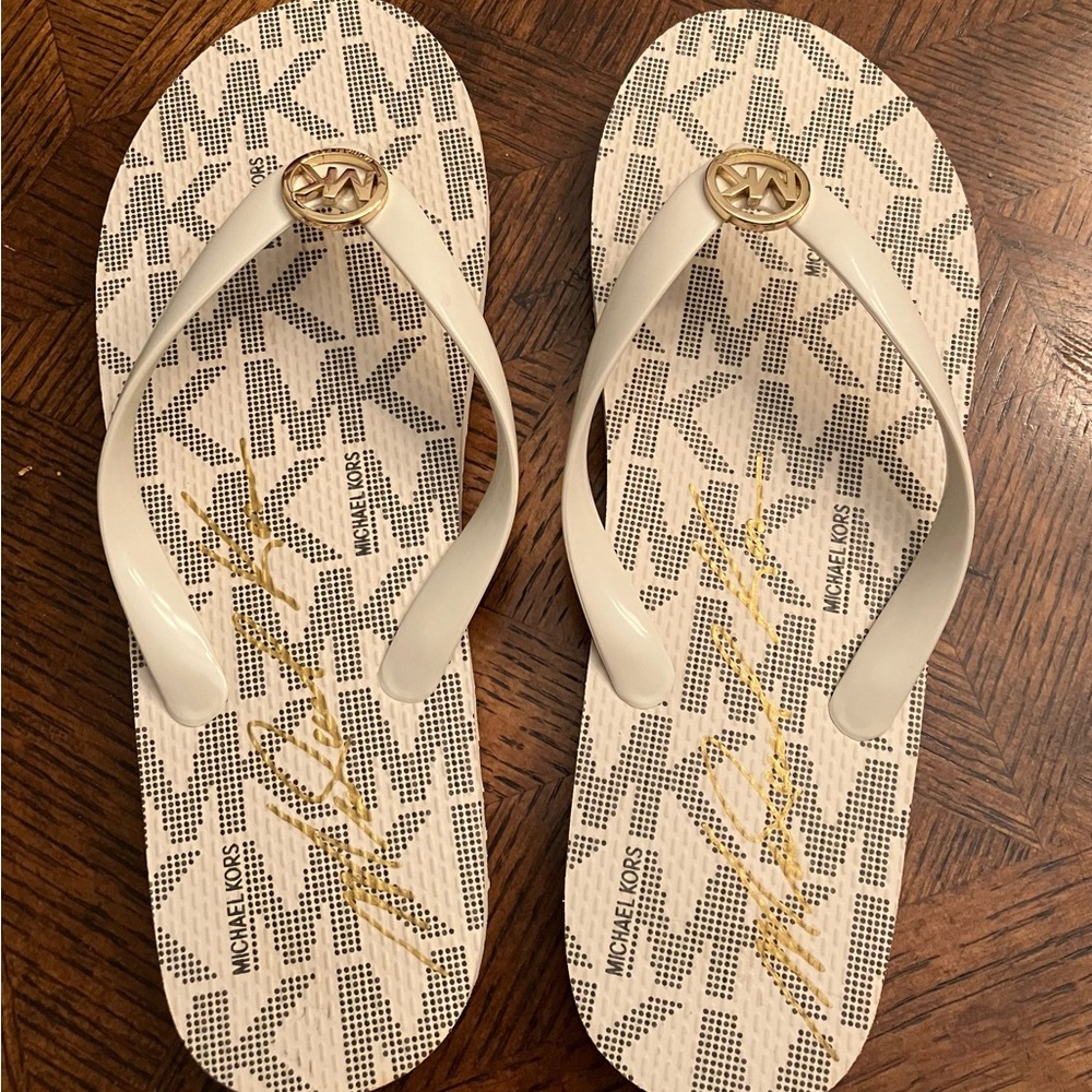 Michael Kors Flip Flops Size 9